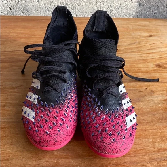 Adidas Predator Freak with Demonskin Tech - Picture 2 of 7